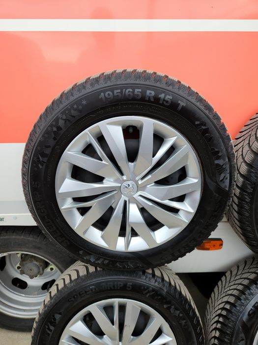 PEUGEOT 2008 Метални джанти със ЗИМНИ ГУМИ + ТАСОВЕ