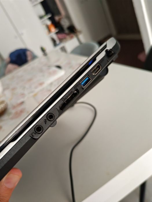 Vând laptop Asus i5