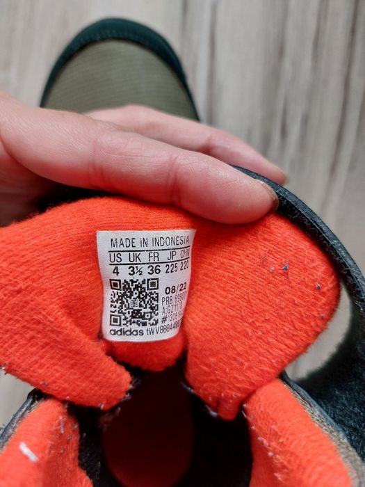 Продавам детски обувки Adidas Terrex Snow CF Rain Ready