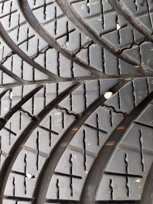 Гуми 225/45/17 Гудиар