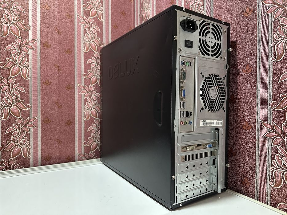 Системный блок Delux
