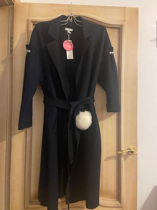 Продам новое пальто