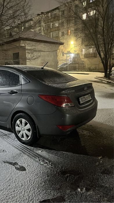 Срочно продам Hyundai Solaris