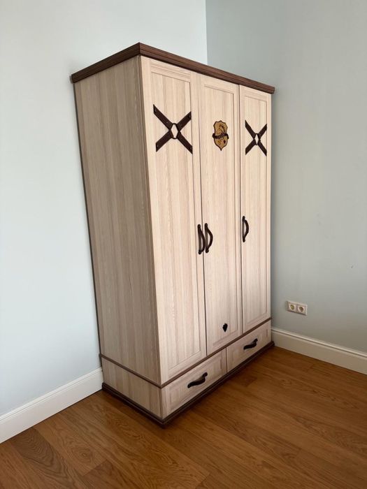 Детская мебель .