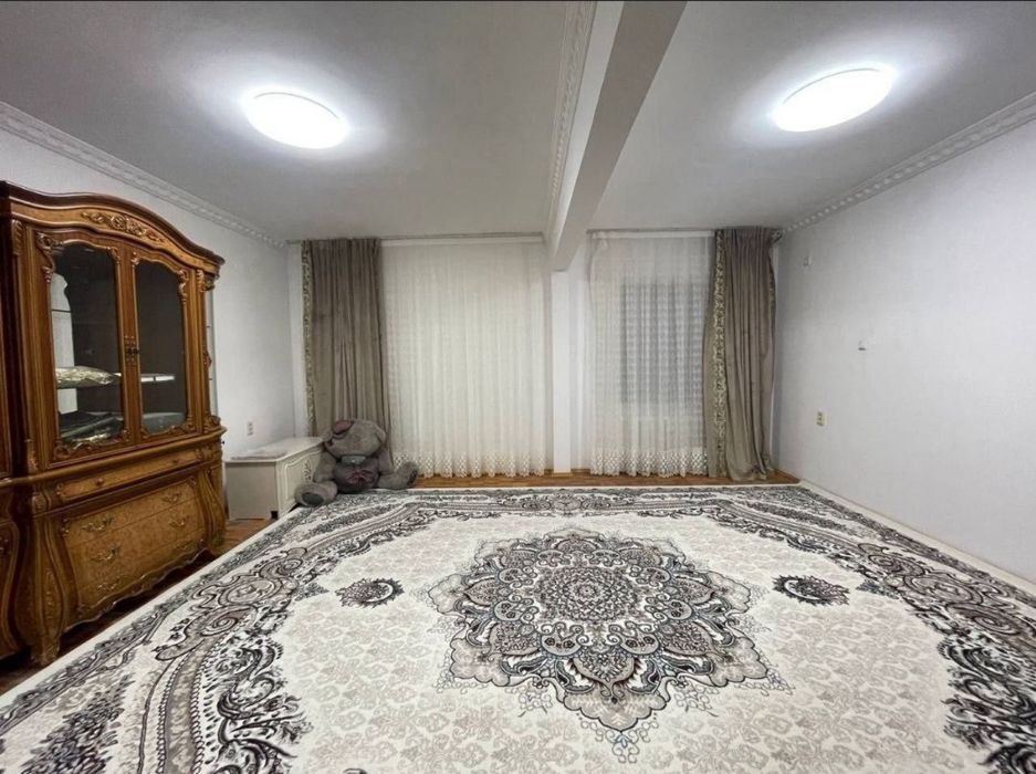 4 комнатная 3 этаж Сергели 4 Орт.Метро 11-Бекат,Продается     х