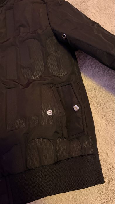 преходно яке GUESS