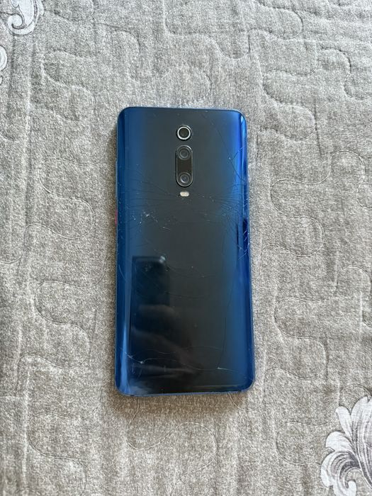 Xiomi mi 9T.