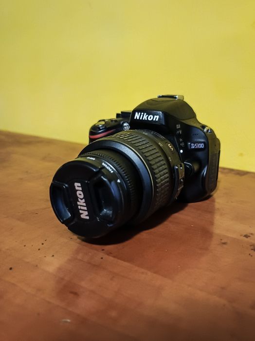 Cameră foto Nikon D5100 + 18–55 VR