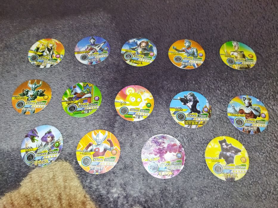 Продам игрушки из киндера и Чупа чупса. Обмен