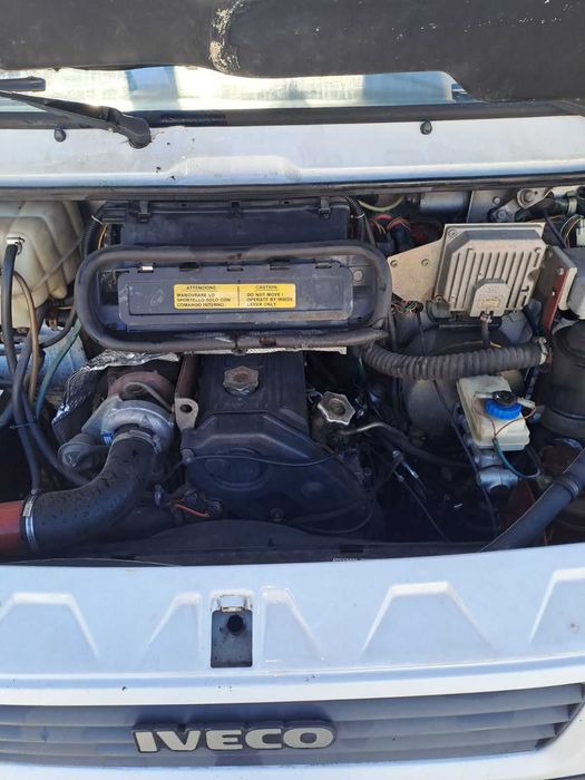 Продавам тристранен самосвал IVEKO 3510