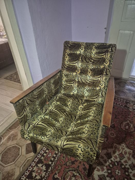 Кресло антиквариат