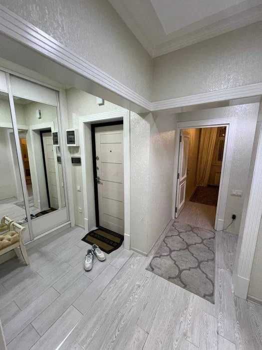 #304 Сдаётся квартира ул. Садык Азимова 3/2/9 Комнаты раздельные.