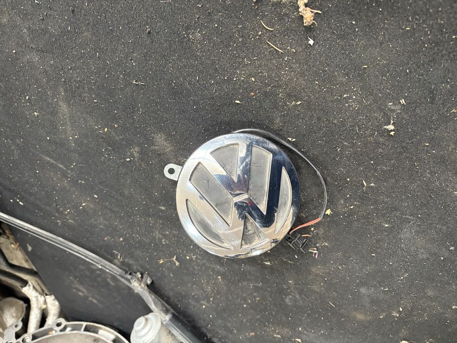 Vw phaeton 2005 година Емблема заден капак багажник