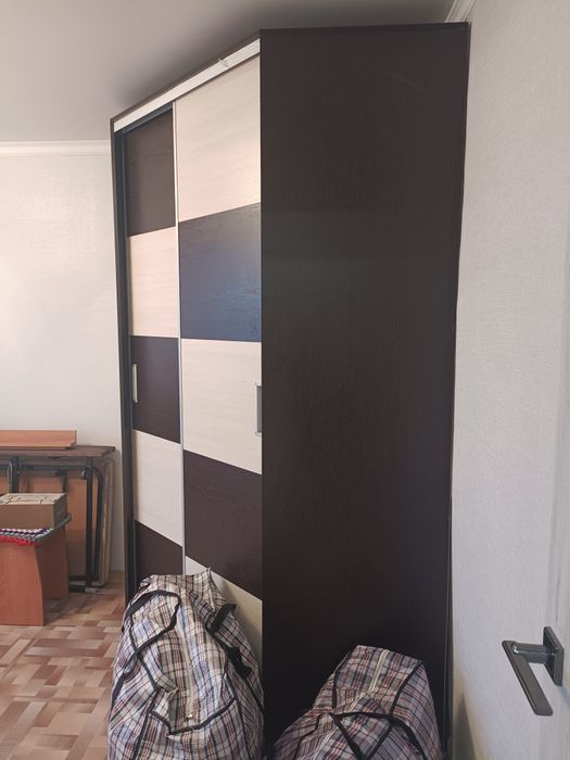 Продам шкаф-купе