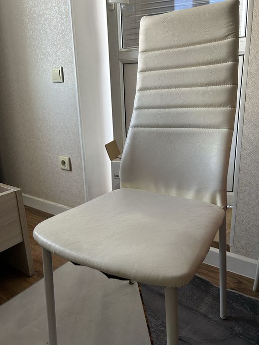 Стул кухонный, обычный