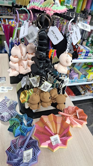 3D игрушки, брелки, фиджеты