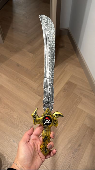 Продам костюм пирата