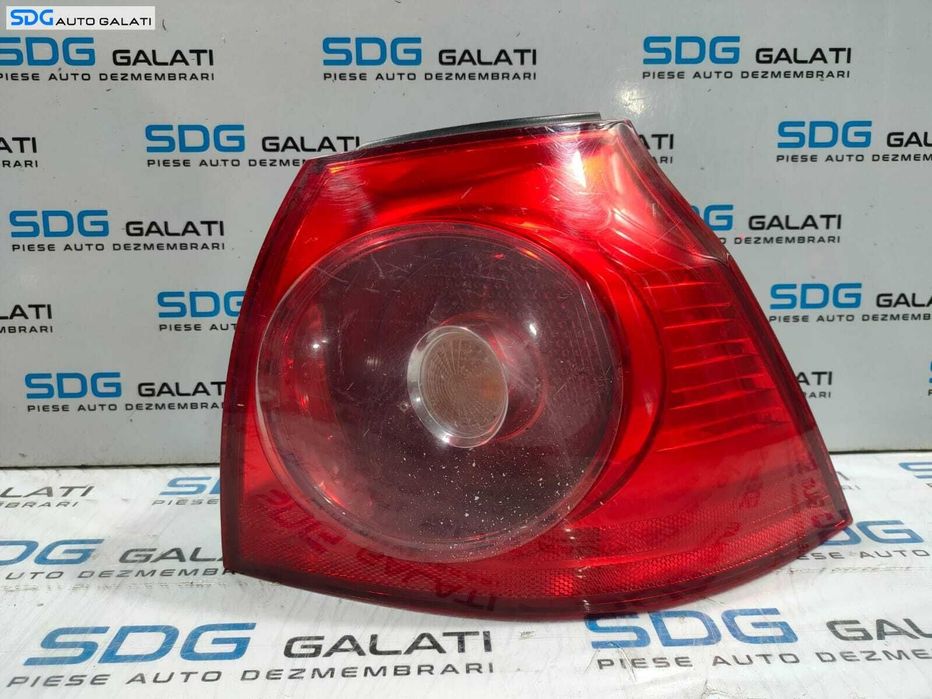Stop Lampa Tripla Dreapta Volkswagen Golf 5 Hatchback Scurt 2004 - 2008 Cod 1K6945096E [L4926]