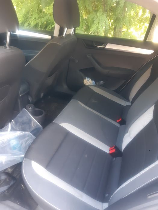 Skoda rapid 1.0  benzina