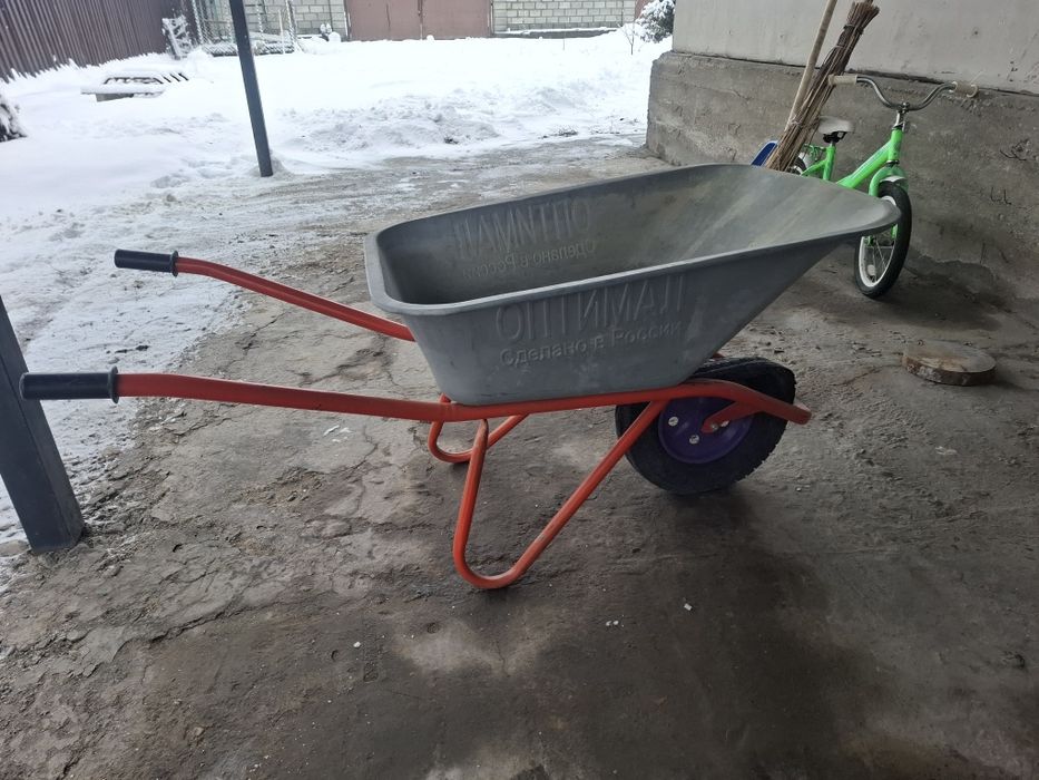 Тачка хозяйственная