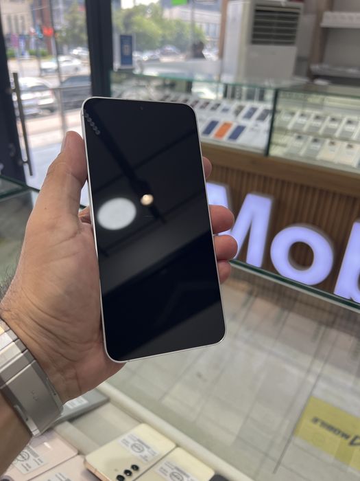 Продается (Nasiya-Вариант-Рассрочка) Galaxy S24 Plus в отличном сост.