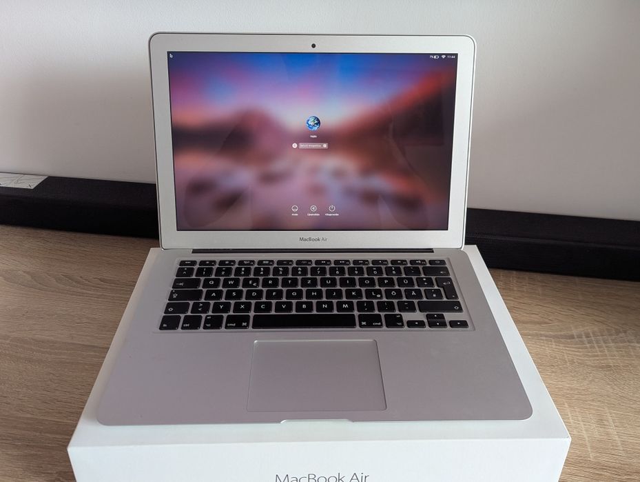 MacBook Air model 2017