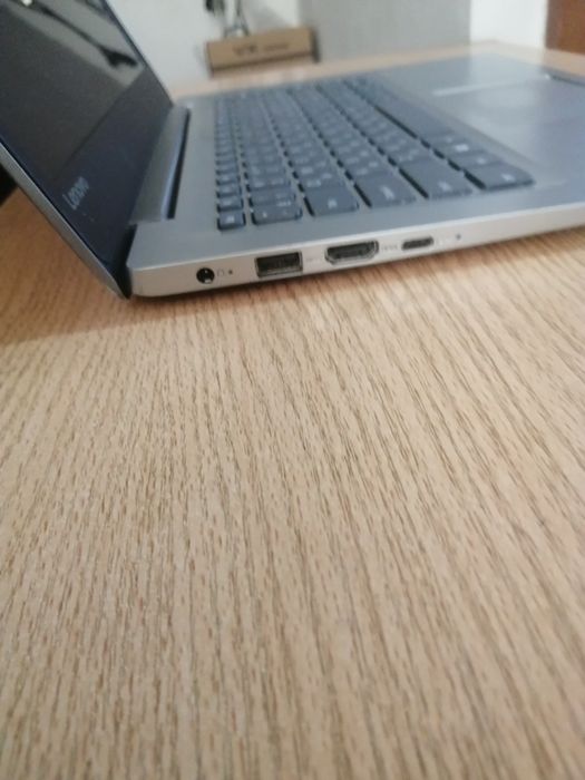 Lenovo SSD 4Gb/DDR4. Батарея 5 час.