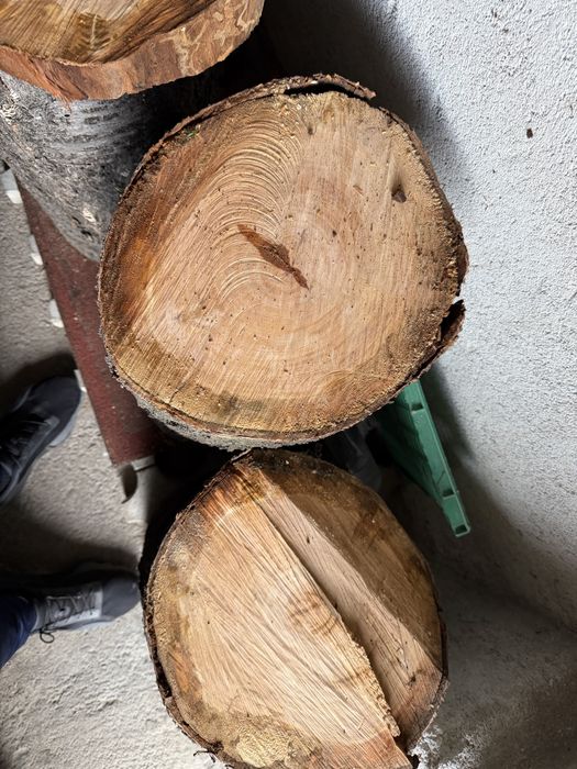 Череша дървен материал