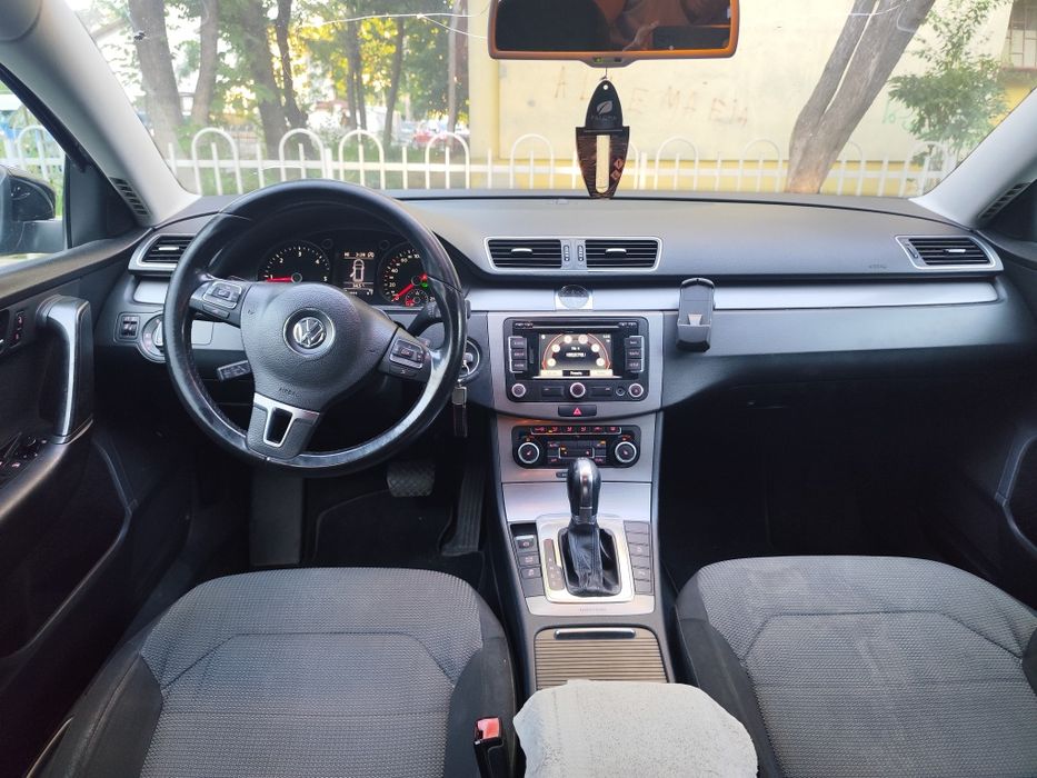 VOLKSWAGEN Passat 2012 — imagine 2