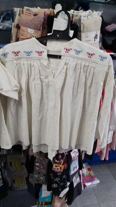 Ризи 2 бр.- народна носия .