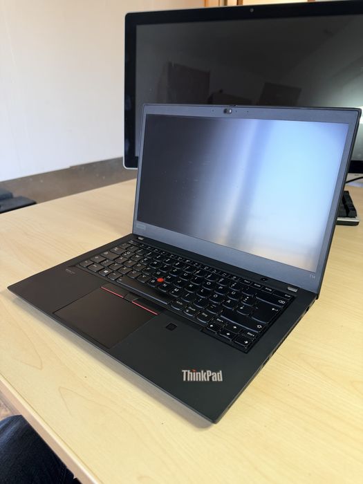 Lenovo ThinkPad T14 Gen2 - i7 Gen11