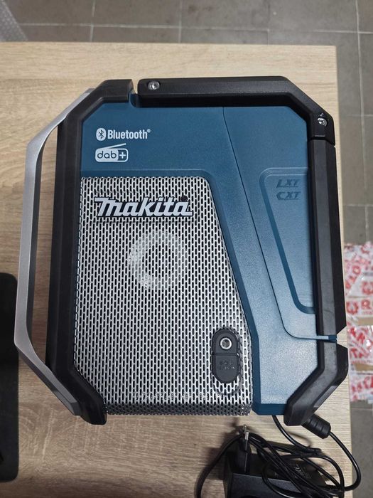 Boxa Makita DMR115 cu Bluetooth Albastru DEFECTA