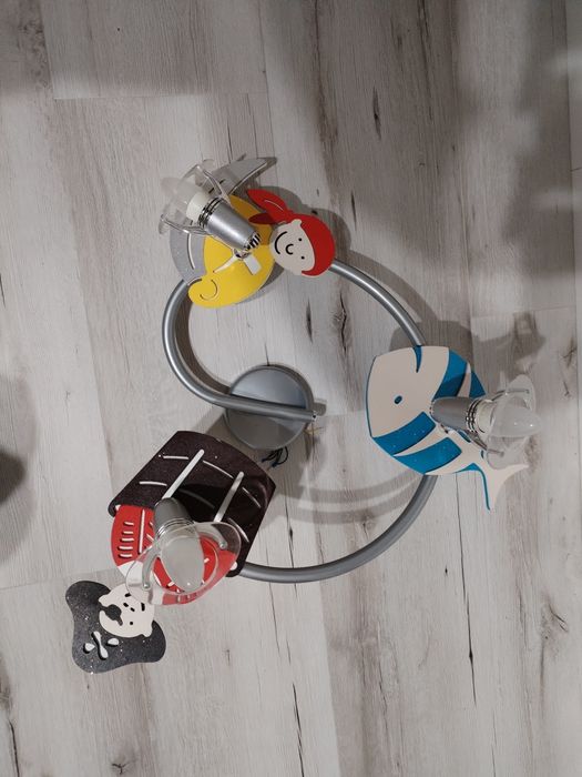 Vind candelabru copi