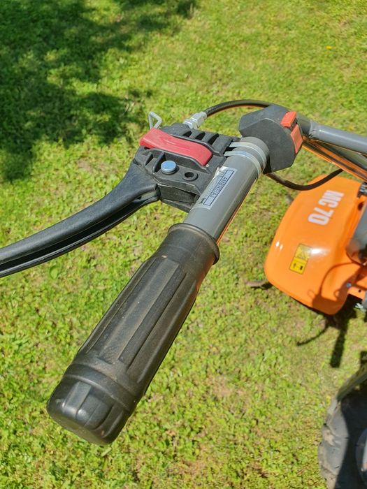 Vand Motocultor Omac MC70, 7 cp, cu accesorii. GRATUIT Mașina de tuns iarbă manuală Bosch