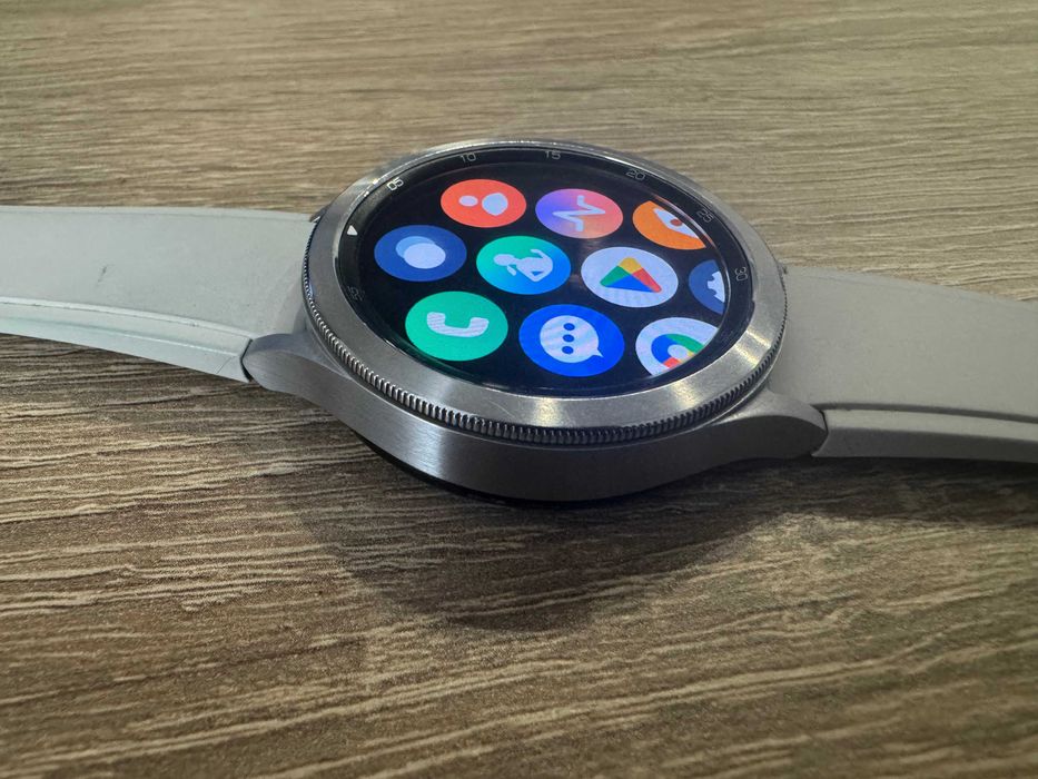Samsung Galaxy Watch4 46mm