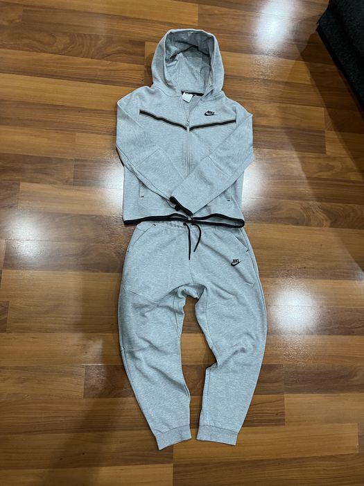 Детски анцуг Nike Tech fleece