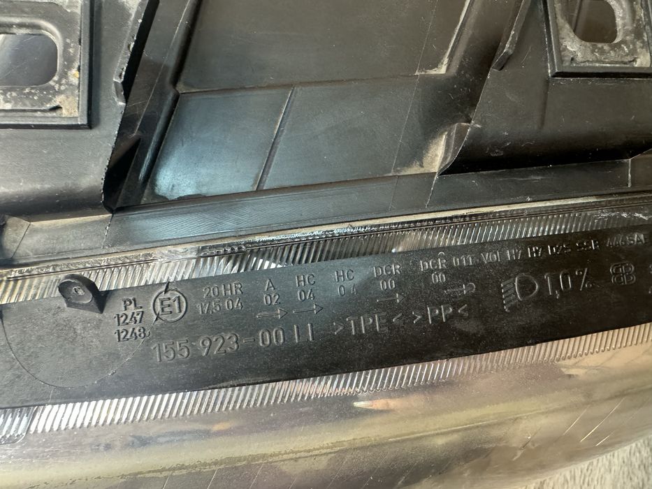 Фары Ауди А6С5 оригинал