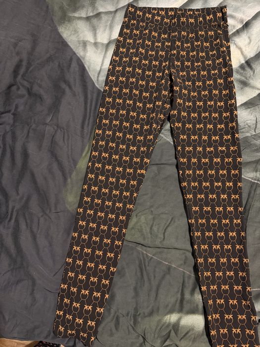 Клин pinko и панталони zara