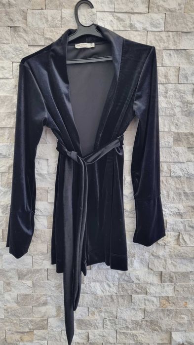 Дамска чанта Pinko + спортно-елегантен сет