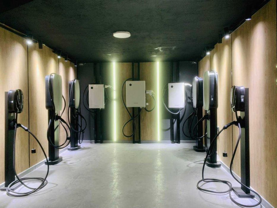 Зарядная устройство U20 для электромобилей