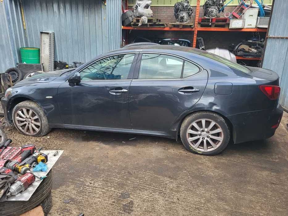 Piese Lexus IS 220 DIZEL AN 2006 cutie manuala 6 trepte