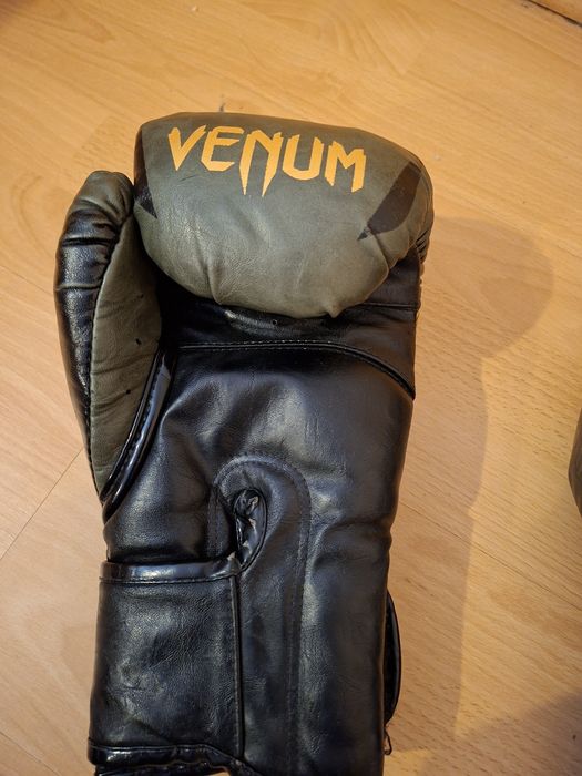 Manusi Venum Impact