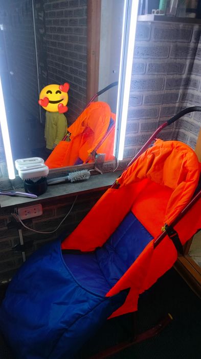Продам санки с колёсиками