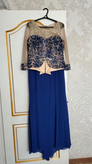 Синие шикарное платье