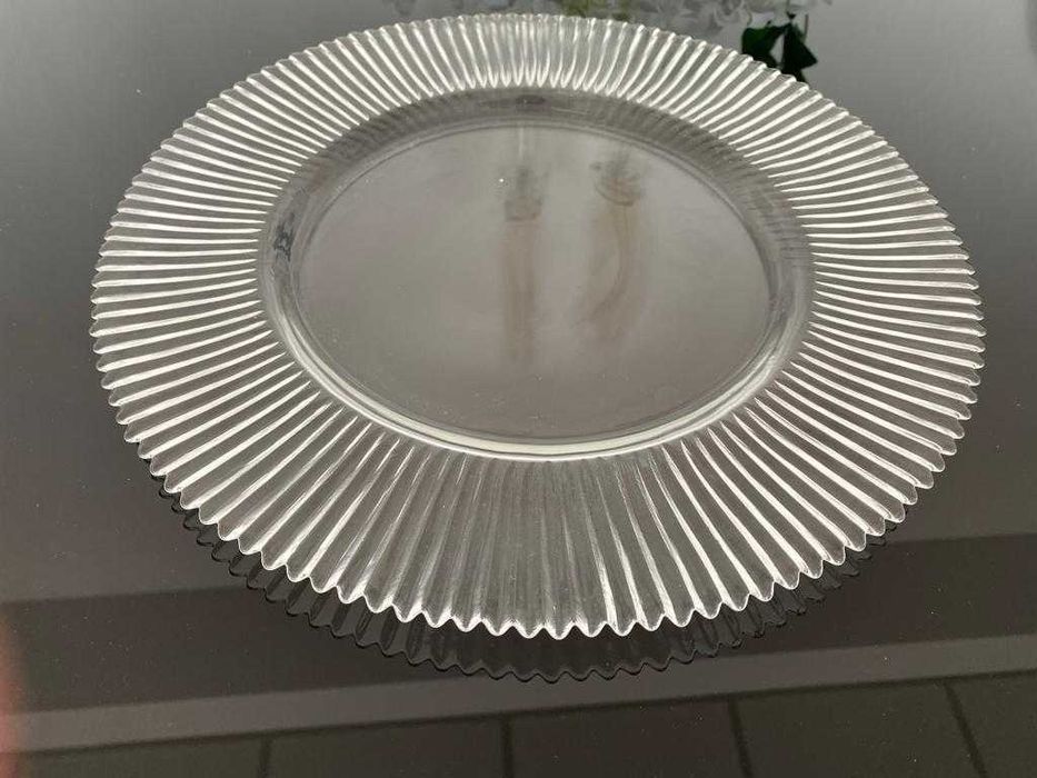 Platou suport transparent Infinity, farfurii suport sticlă evenimente, HoReCa