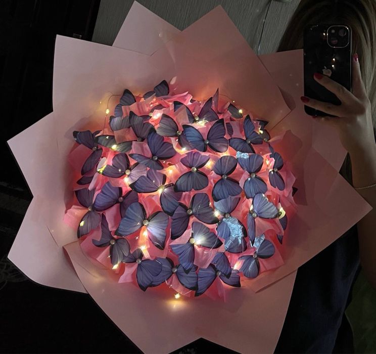 На 8 марта Букеты из бабочек