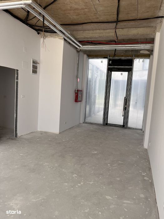 Închiriez spațiu comercial / SAD – 36 mp in cartierul Vienez Nord One