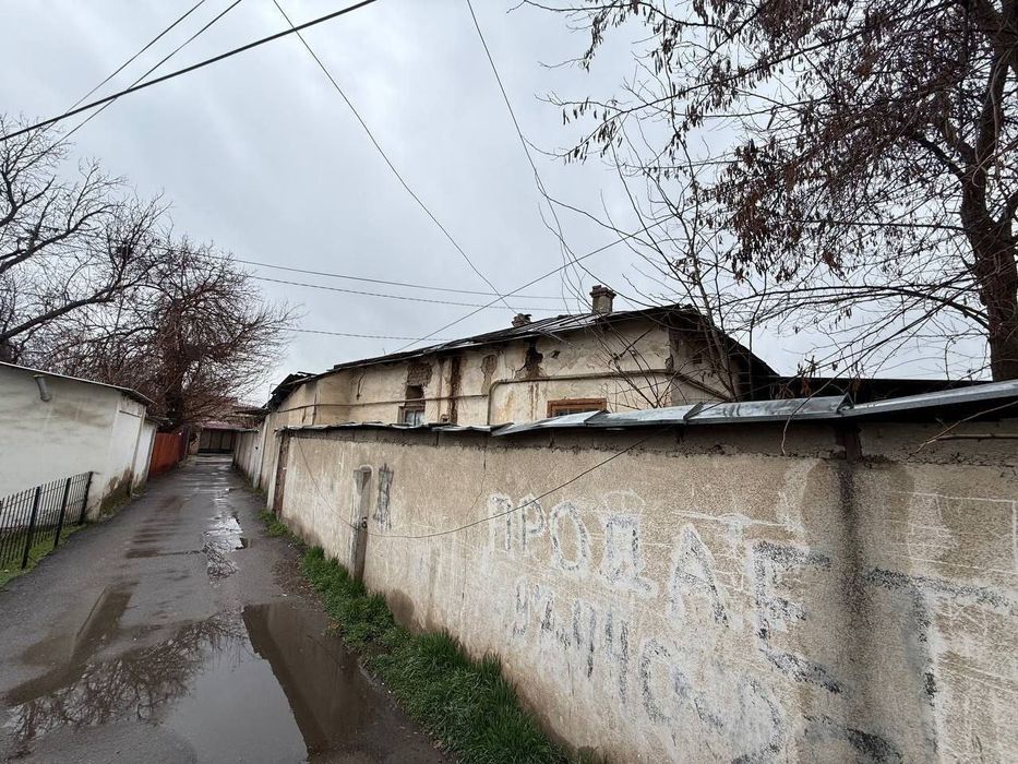 Продаётся угловой участок 1,4 сотки ор-р:Дархан махалля,Новомосковская
