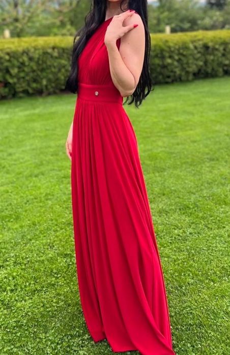 Дълга официална рокля