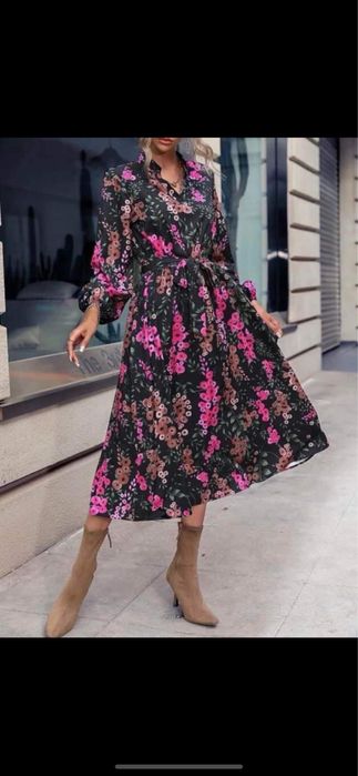 Нова Дамска рокля размер до Л